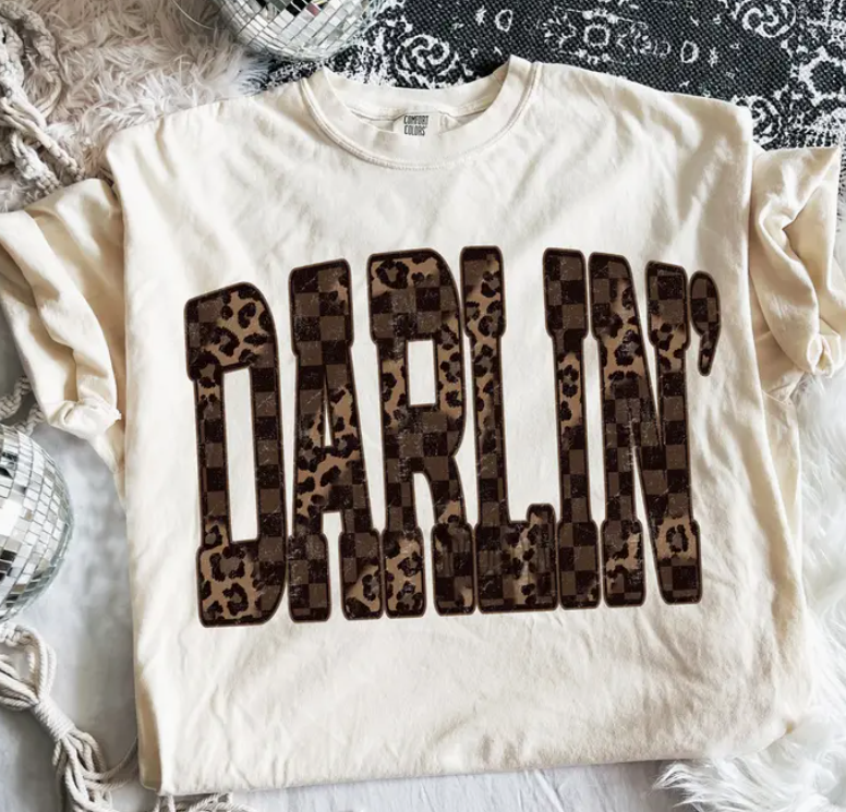 Darlin Tee